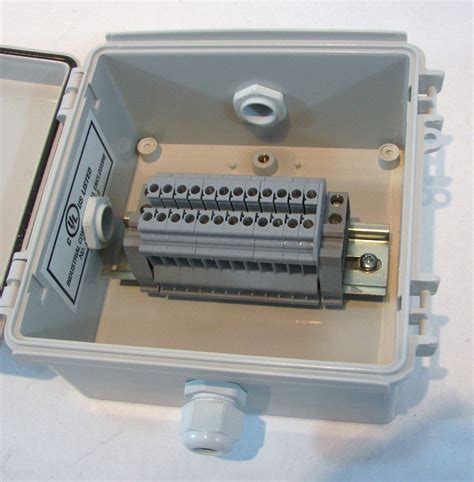 electrical splice box